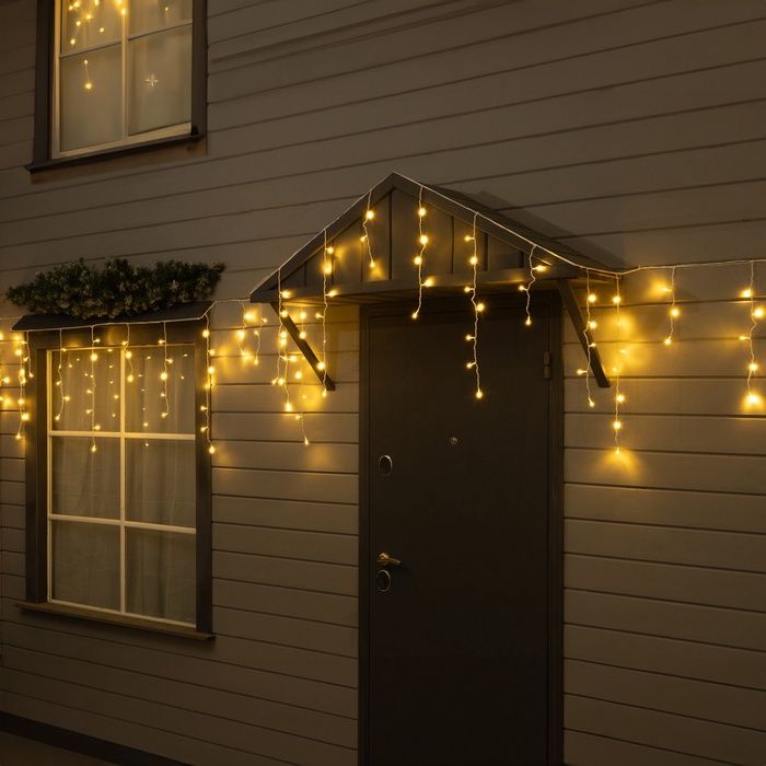 Светодиодная гирлянда Бахрома 12 м 240 LED тёплый белый свет / Белая нить IP44 / Новогодний декор для улицы и интерьера